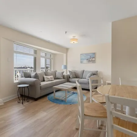 Appartement 6109 Atlantic Ave, Unit 403 - The Cape Cod